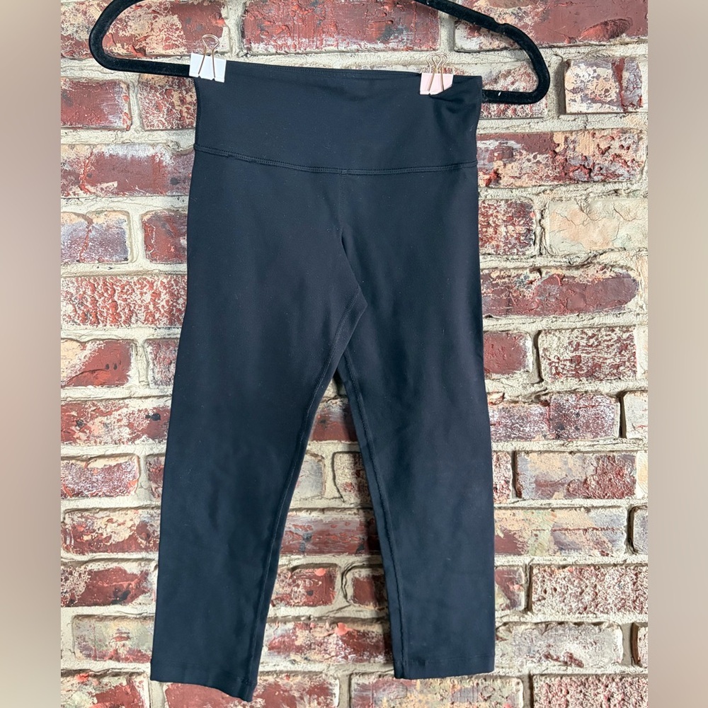 Lululemon Black Cropped Leggings Capri High Rise Size 2